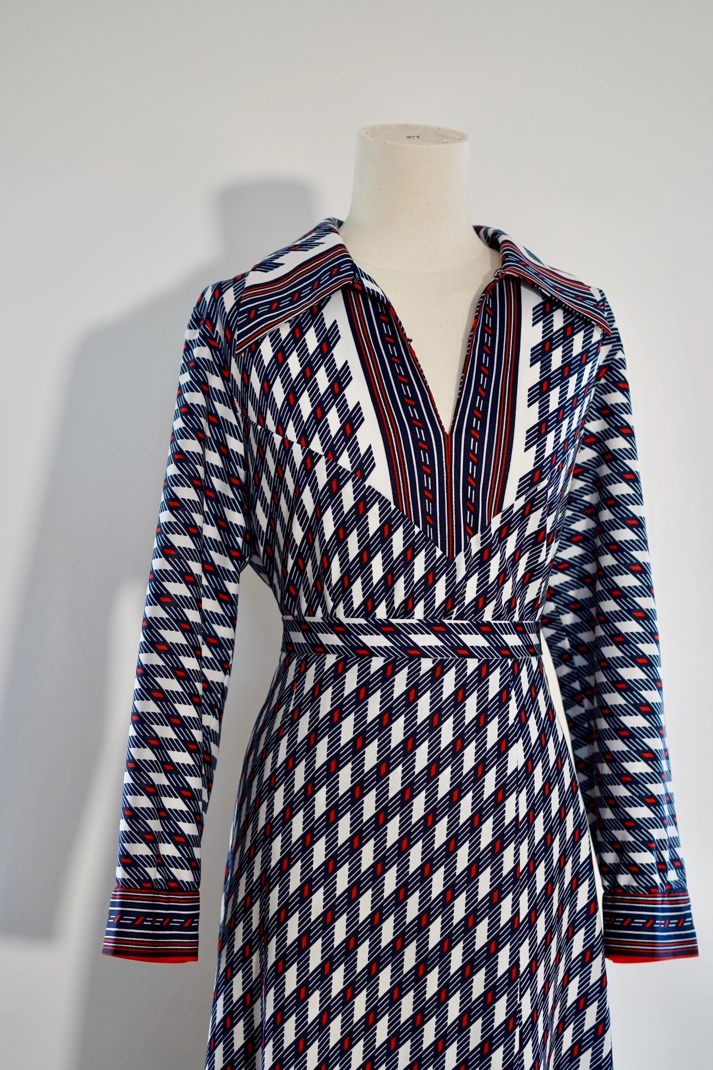 1970s vintage skirt & blouse suit co-ord, size S
