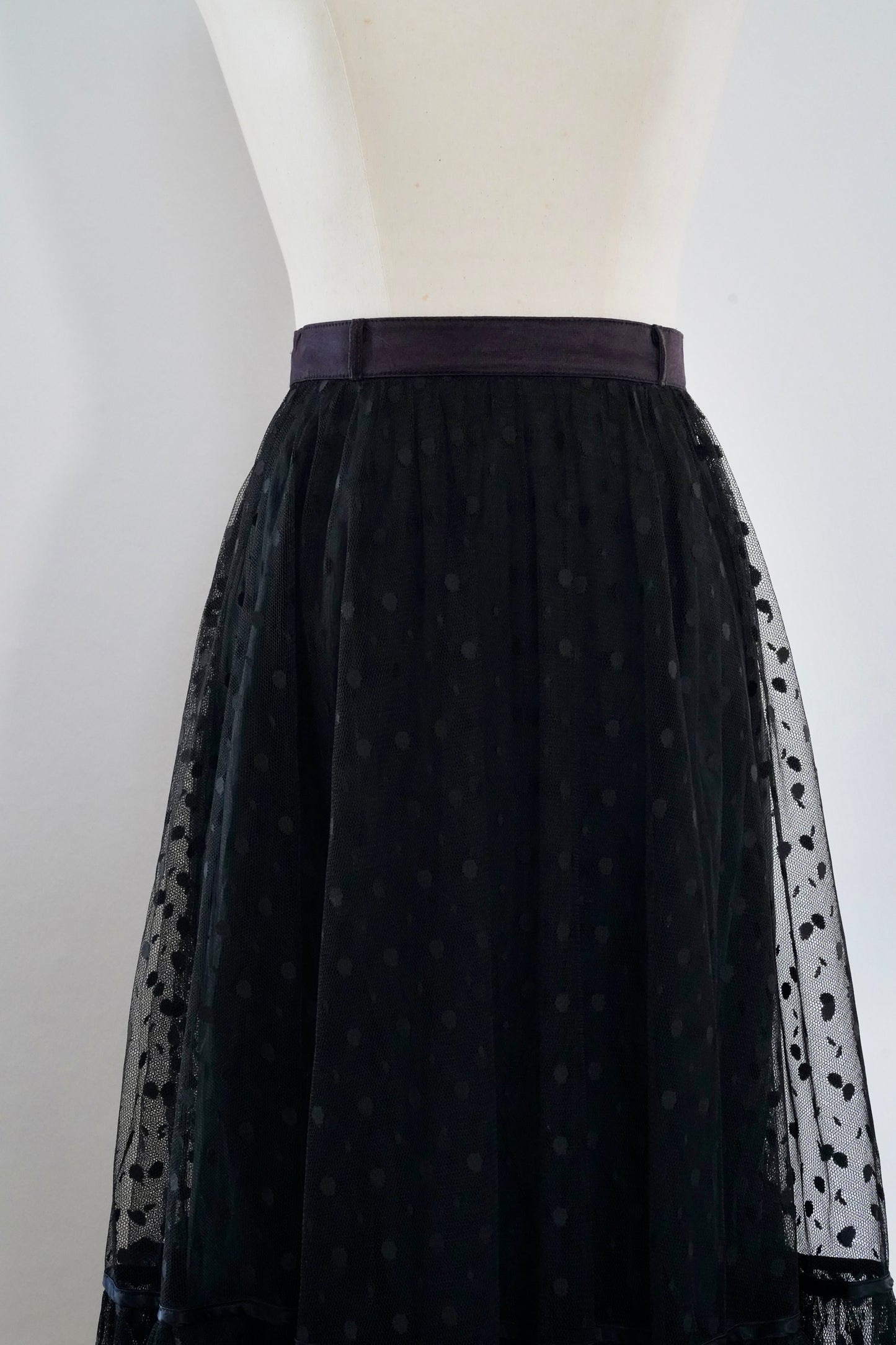 1980s vintage Betty Barclay skirt, size S-M