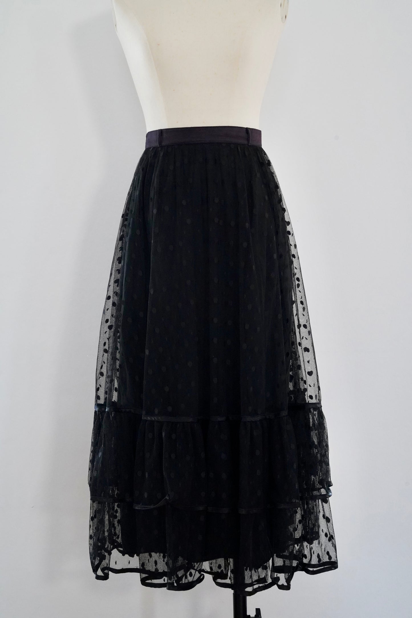 1980s vintage Betty Barclay skirt, size S-M