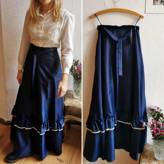 Vintage skirt, 1970s cottage prairie maxiskirt, 1970's skirt, skirt with a lace bordure, cottage skirt, praire skirt, XS-S | US 6-8 | UK8-10