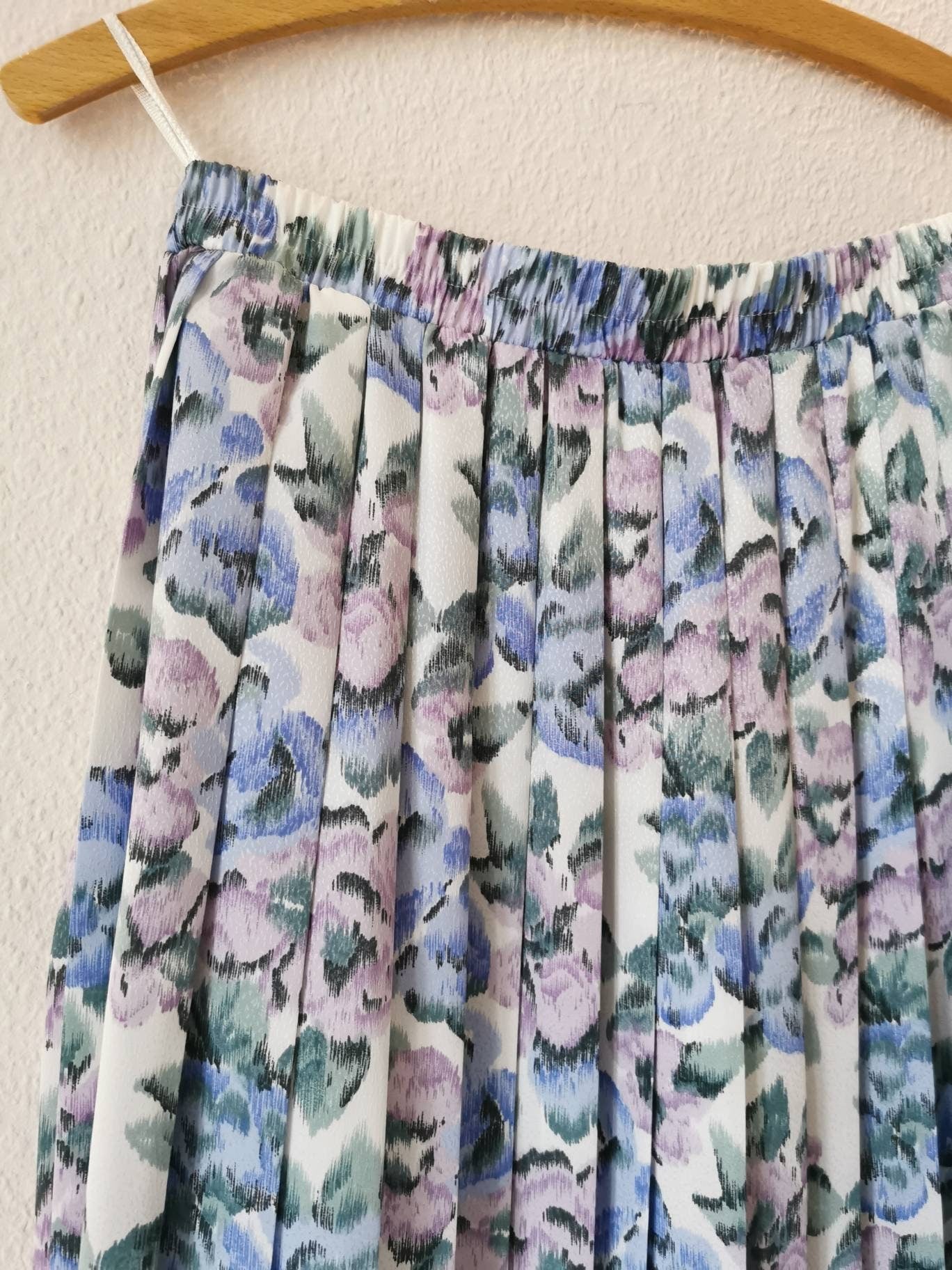 Vintage skirt, 1980's pleaded skirt with flowers