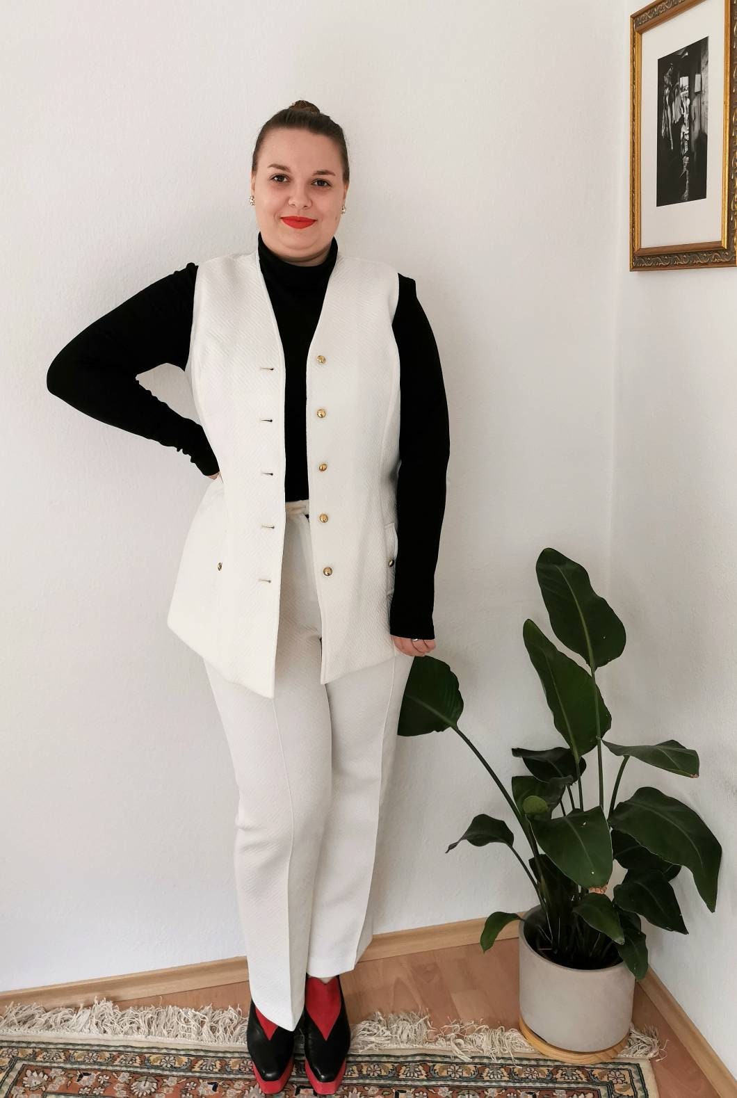 Vintage suit, 1970's 1960's white geometric flared pants and waistcoat, mod style, size l-xl | US 8-12 | UK 14-16 | EU 40-44