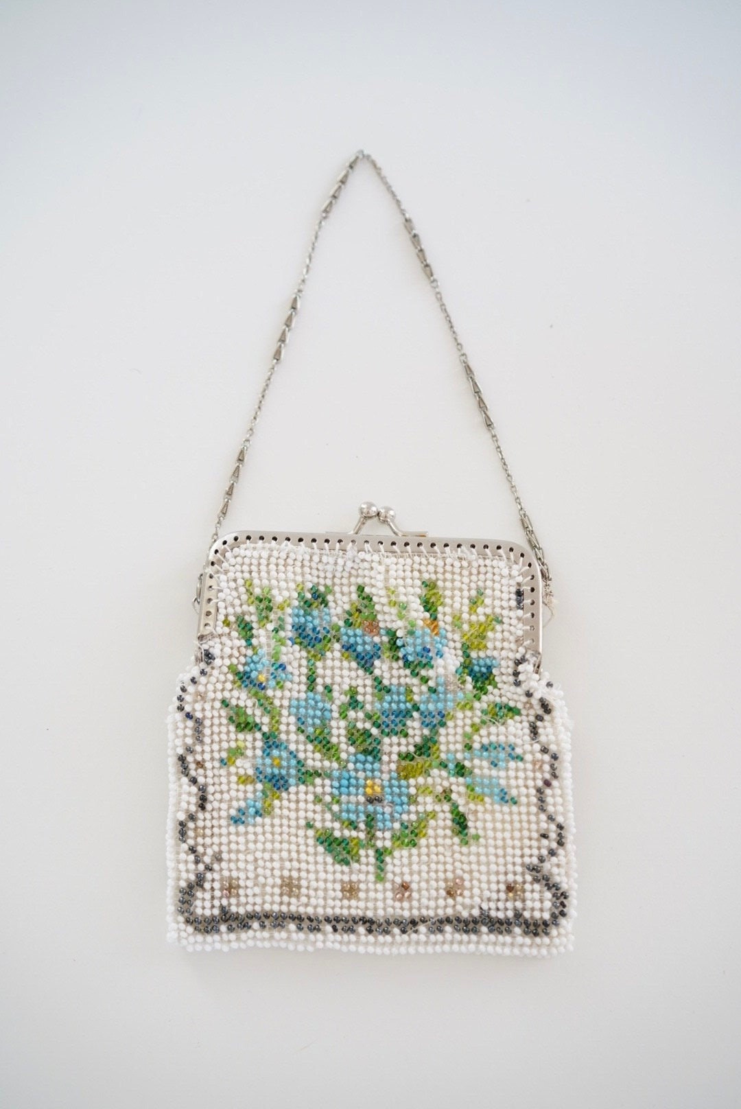 Vintage purse, 1970s handmade beaded handbag with blue flowers, rockabilly, pin-up, hippie, boho, vintage accessories