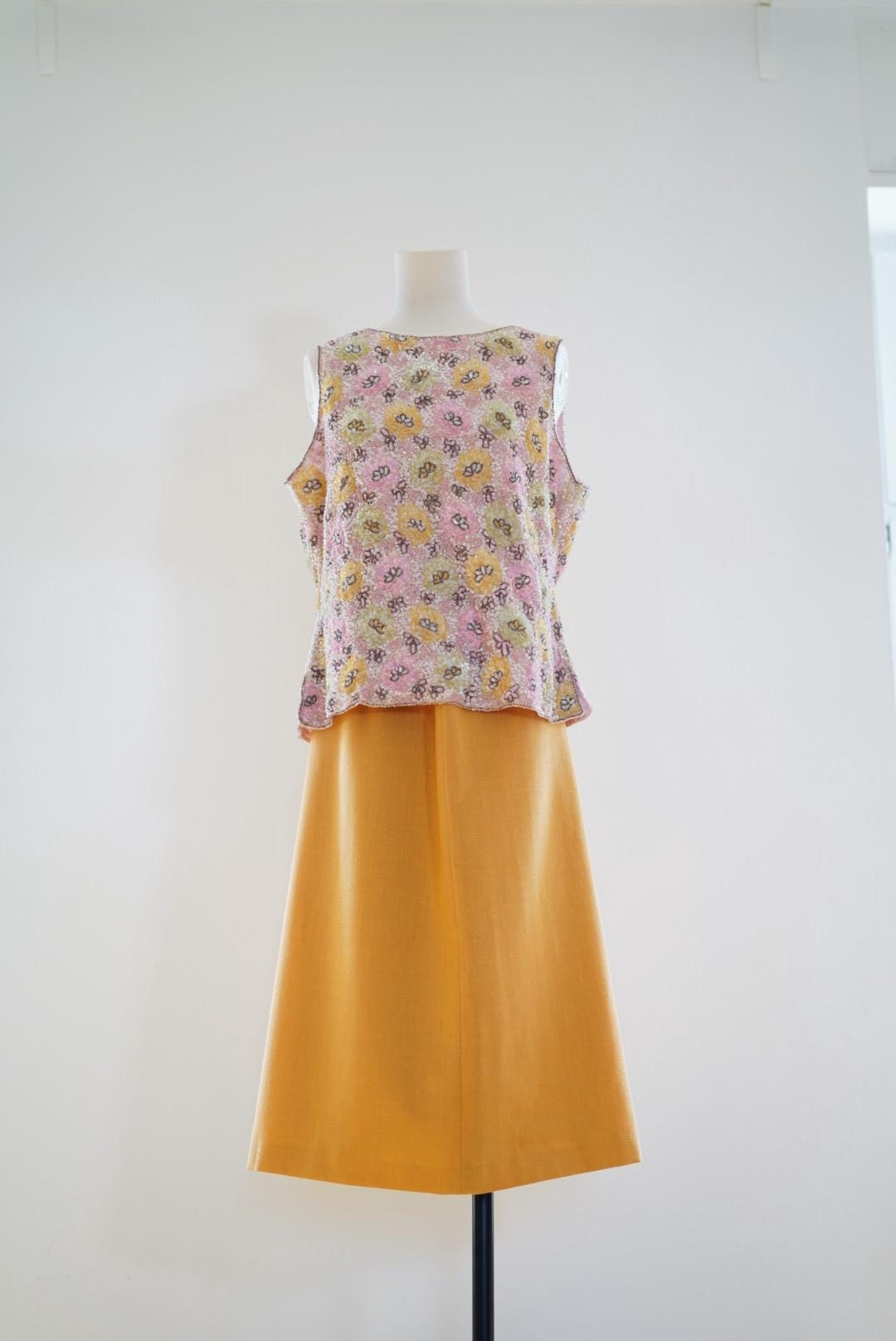 Vintage skirt 1970s yellow midi skirt size