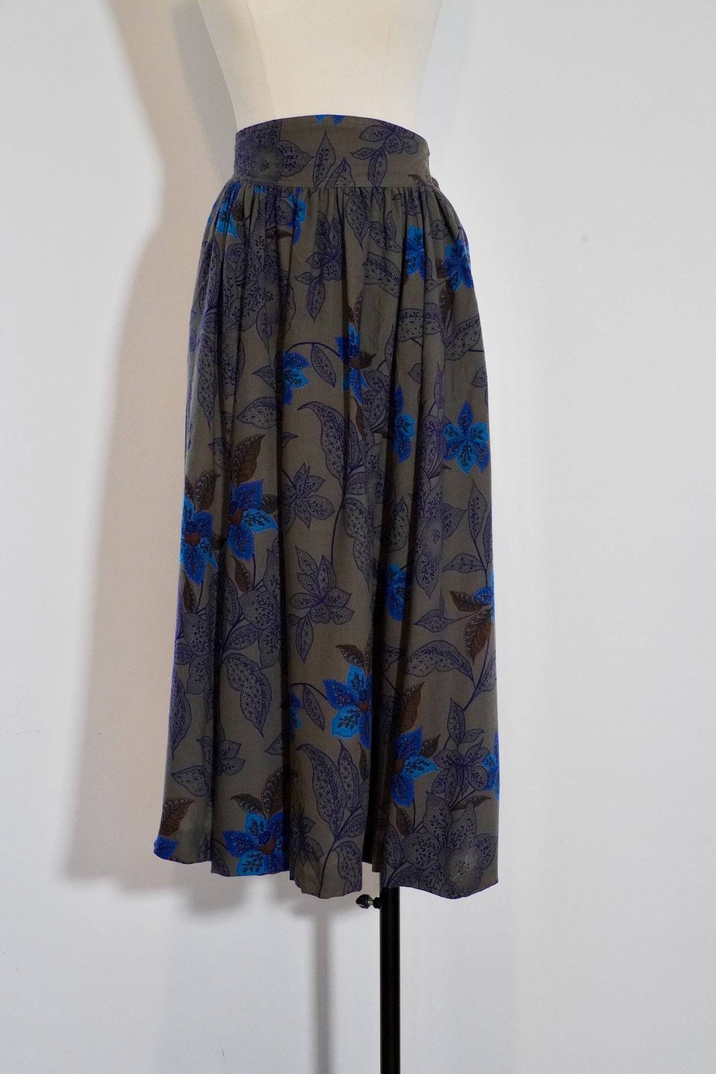 1980s vintage Escada cotton skirt, size S-M